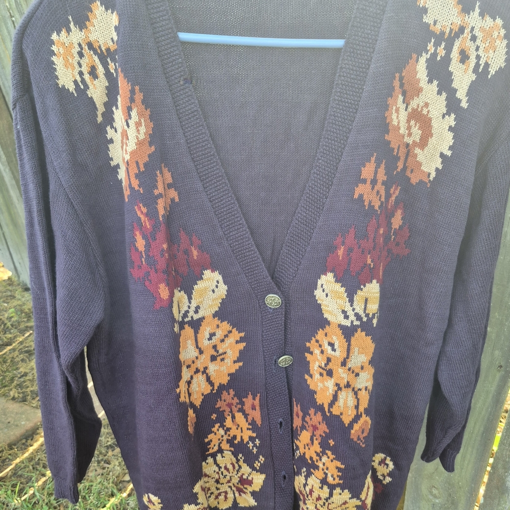 Women's Floral V-Neck Cardigan Sweater - Purple